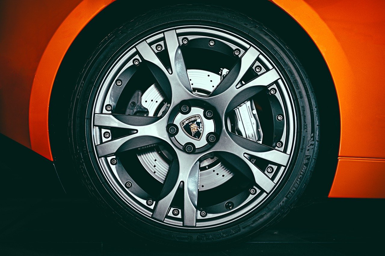 wheel, rim, automobile-4871228.jpg